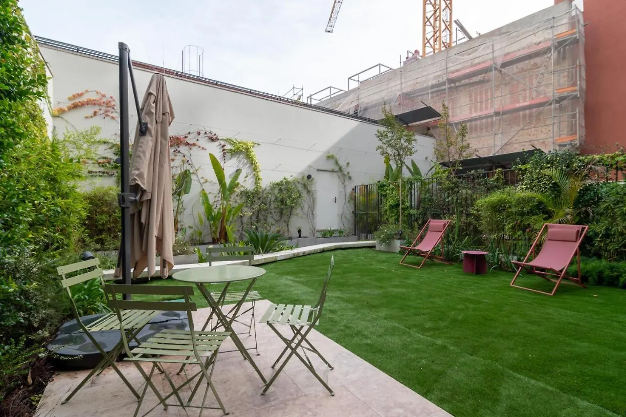 Апартаменты Liberdade Garden & Indoor Pool By Lovelystay Лиссабон